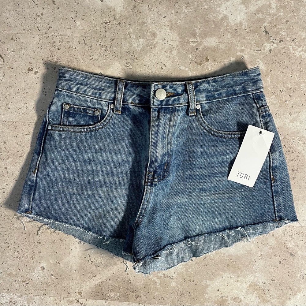 * NWT * TOBI JEAN SHORTS